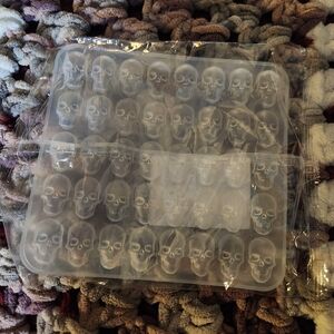 Skull Ice Cube Tray - Clear